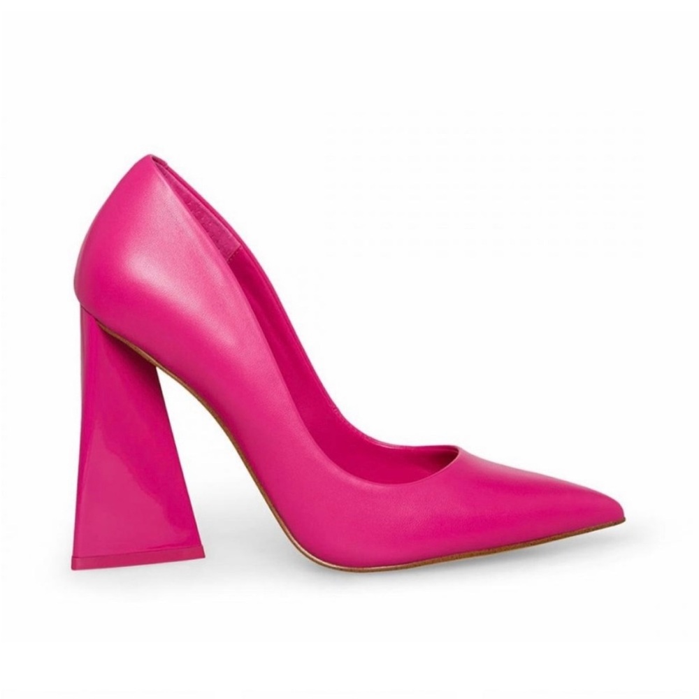 Steve Madden Pickee Hot Pink Heel Pumps
